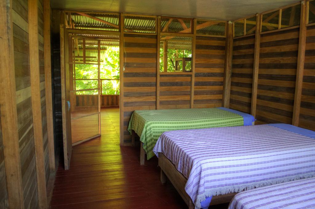 Isuyama Hostel Puerto Maldonado Buitenkant foto